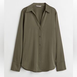 NWOT H&M V-Neck Button Down Blouse